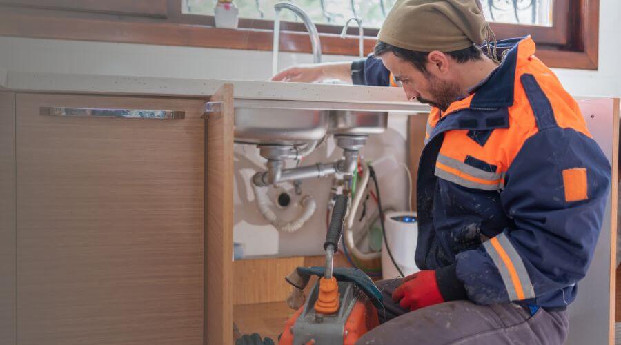 Expert burst pipe repair services in Miami, MO